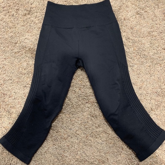 Lululemon Leggings - Picture 2 of 5